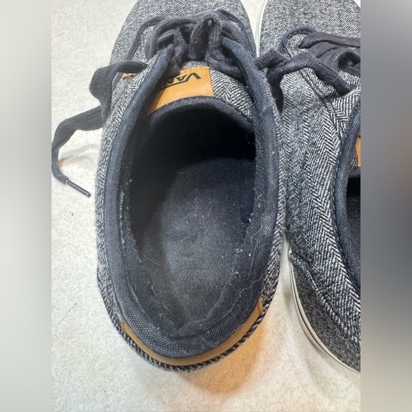 Men’s “Vans”Navy shoes - Picture 9 of 13